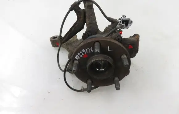 Toyota RAV 4 (XA20) Front wheel hub spindle knuckle