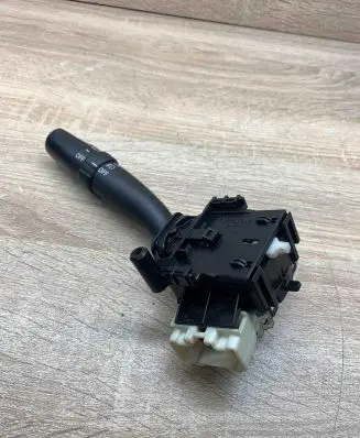 Toyota Corolla Verso AR10 Indicator stalk 173650A