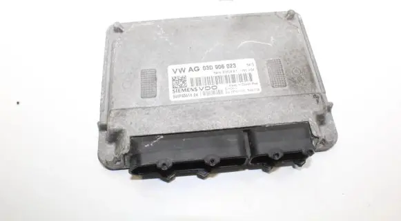 Skoda Fabia Mk1 (6Y) Engine control unit/module 03D906023