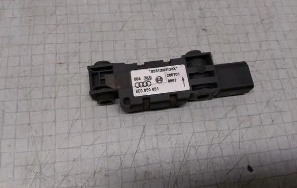 Audi A4 S4 B6 8E 8H Airbag deployment crash/impact sensor 8E0959651