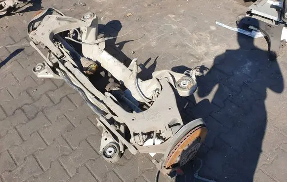Volkswagen Phaeton Rear axle beam 