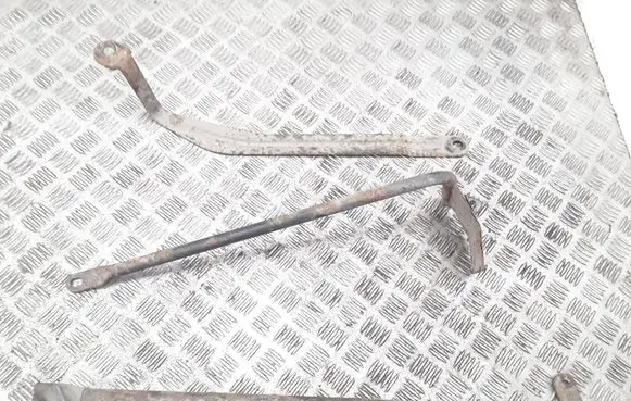 Peugeot 607 Fuel tank mounting bracket 