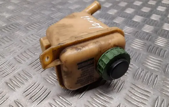 Porsche Panamera (970) Power steering fluid tank/reservoir 7L5422371