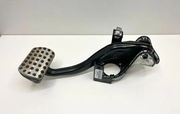 Mercedes-Benz SL R231 Brake pedal A2312900401 A2312920007