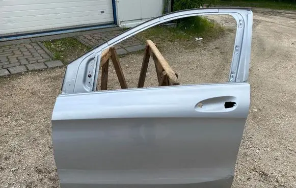 Mercedes-Benz B W246 W242 Front door A2467220110