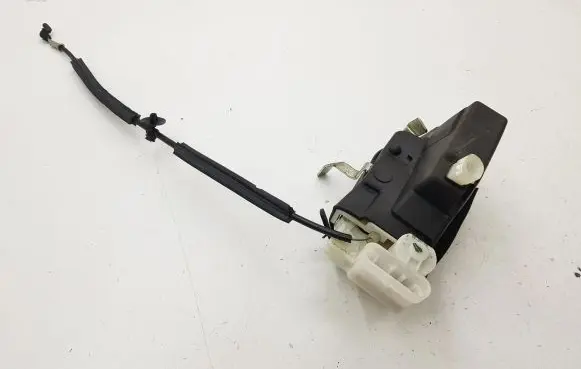 Maserati Quattroporte Rear door lock