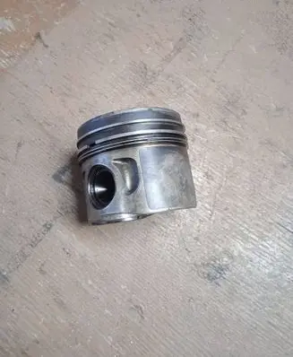 Volkswagen Sharan Piston 7988