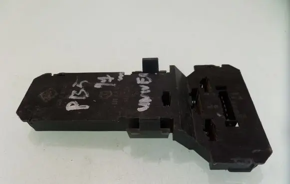 Tail light part