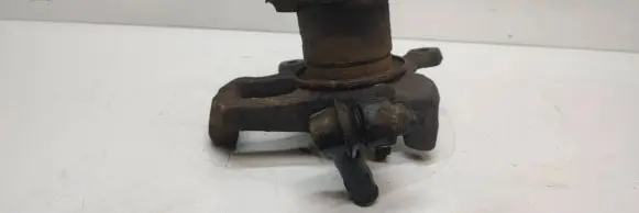Volkswagen II LT Front wheel hub