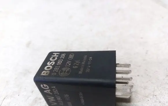 Audi A7 S7 4G Glow plug pre-heat relay 4L0907282A