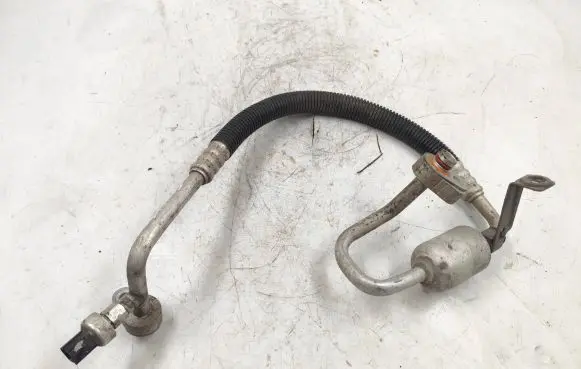 Ford Taurus Air conditioning (A/C) pipe/hose B7831972