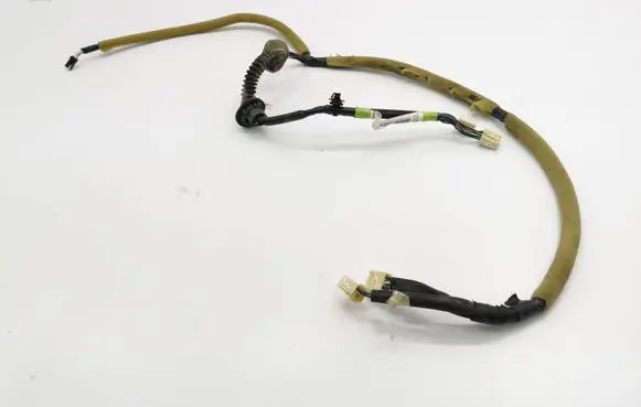 Toyota Avensis T250 Tailgate/trunk wiring harness 8218405100