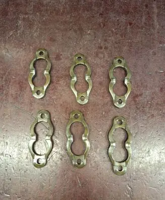 Audi A6 S6 C6 4F Fuel Injector clamp holder