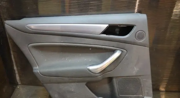 Rear door card panel trim