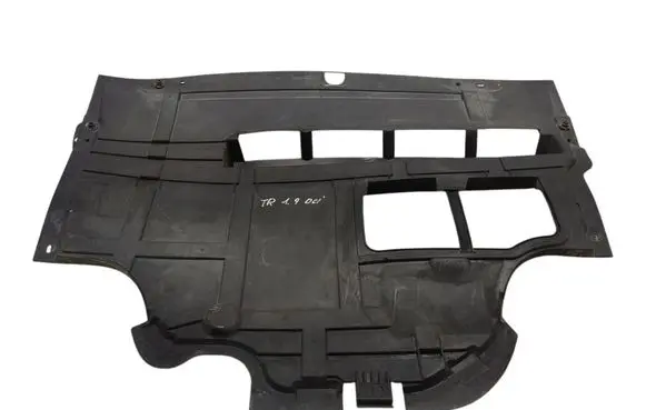 Opel Vivaro Engine splash shield/under tray 8200132133