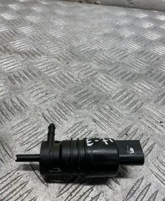 BMW X6 E71 Windscreen/windshield washer pump 6934160