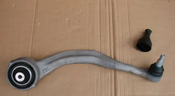 Land Rover Defender Front lower control arm/wishbone LPLA3C256AD LPLA-3C256-AD