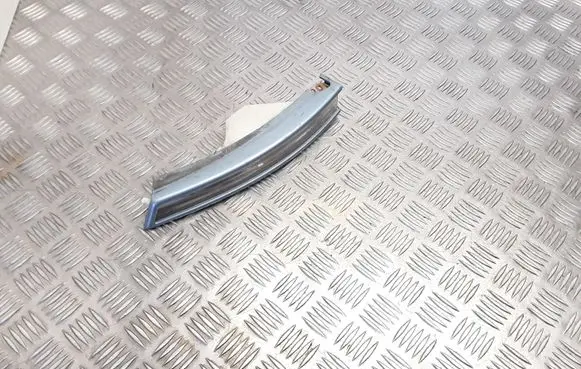 Front indicator light