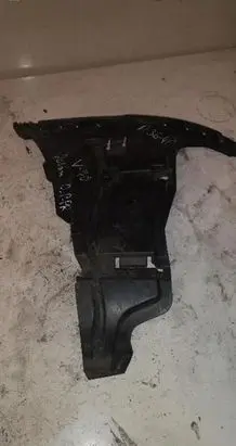 Volvo V70 Front bumper mounting bracket 08693182