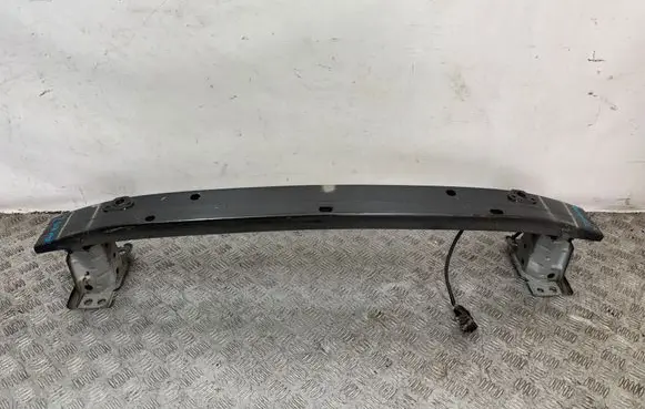 Toyota Auris 150 Front bumper support beam 