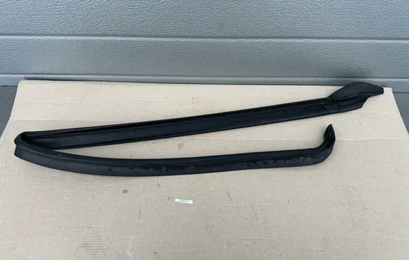 Nissan King Cab, Navara Front door rubber seal 768422S410