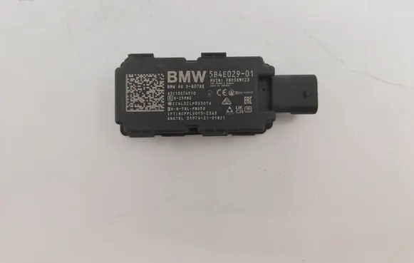 BMW iX1 Aerial antenna amplifier 5B4E029 5B4E02801