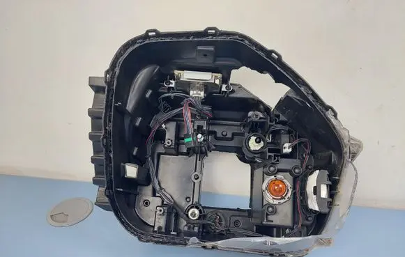 Hyundai Santa Fe Headlight/headlamp 92102S1110