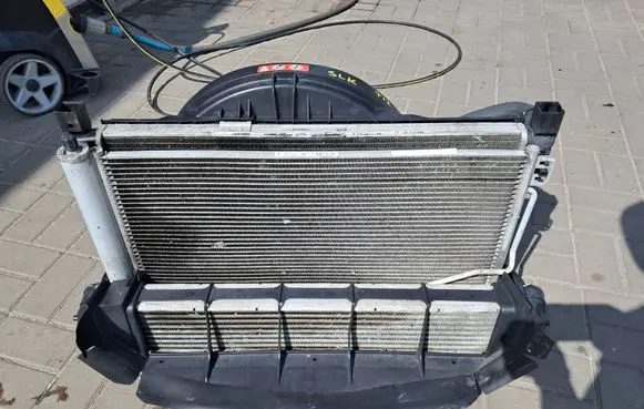 Mercedes-Benz SLK R171 Radiator set A2035000593 A1715000203 A2035001754