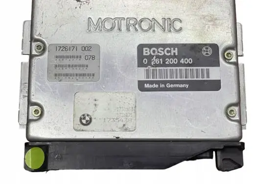 BMW 5 E34 Engine control unit/module 0261200400