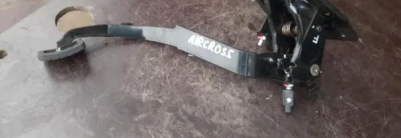 Citroen C4 Aircross Clutch pedal 