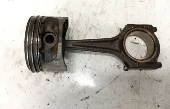 Piston with connecting rod