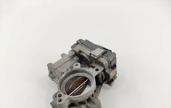 Opel Zafira B Throttle valve 55199975