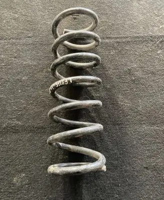 Lexus IS 220D-250-350 Rear coil spring
