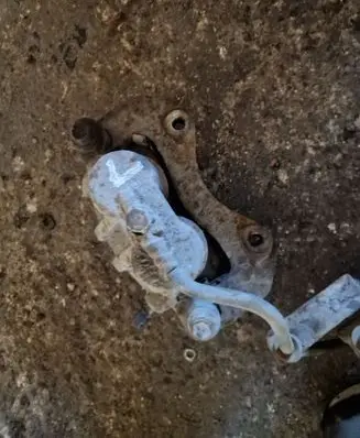 Peugeot 4007 Front brake caliper