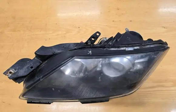 Mazda CX-7 Headlight/headlamp EH1051040 10041028 09HR00