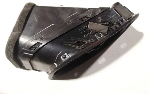 Dash center air vent grill