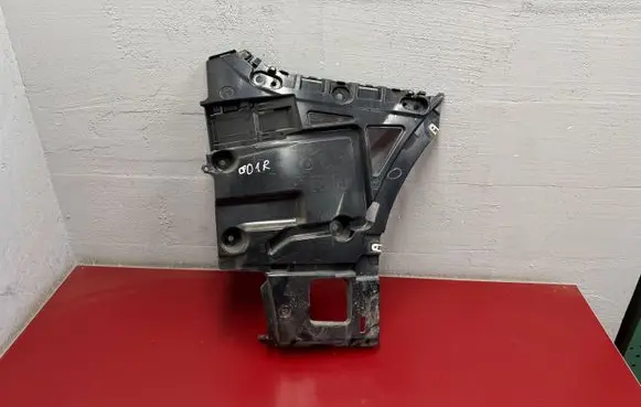 BMW X3 G01 Bumper support mounting bracket corner 7400668 5112740668
