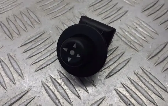 Peugeot Partner Wing mirror switch