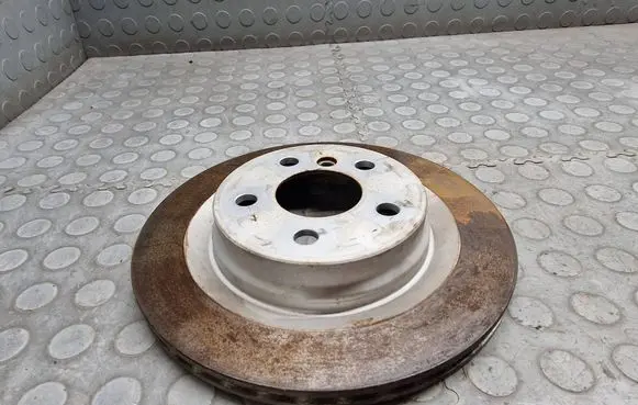 BMW 2 Active Tourer U06 Rear brake disc 6891086