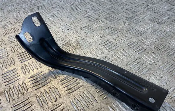 Mercedes-Benz E C207 W207 Headlight/headlamp mounting bracket A2076200285