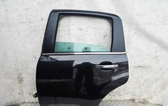 Rear door