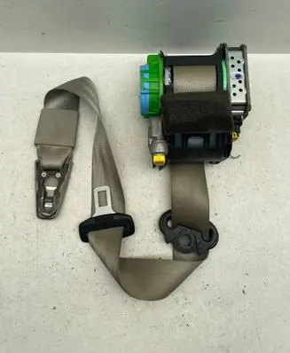 Audi A4 S4 B8 8K Front seatbelt 3063561 0718B3B18B 3063560