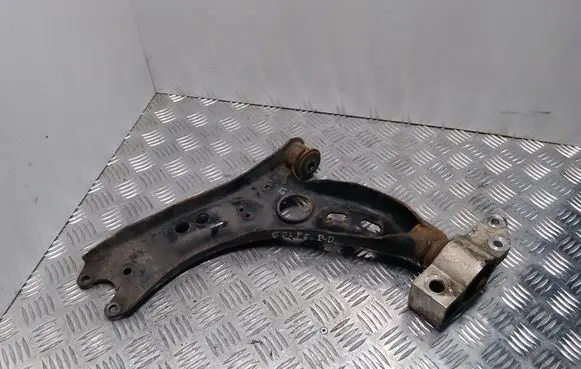 Volkswagen Golf VI Front lower control arm/wishbone