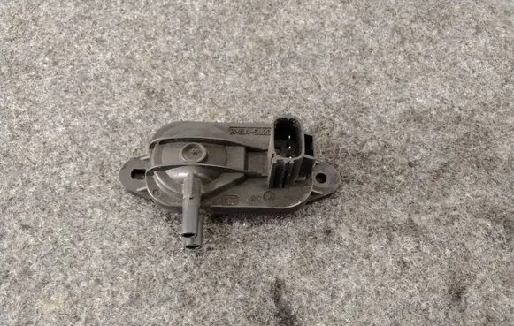 Jaguar XF X250 Exhaust gas pressure sensor 3M5A5L200AB