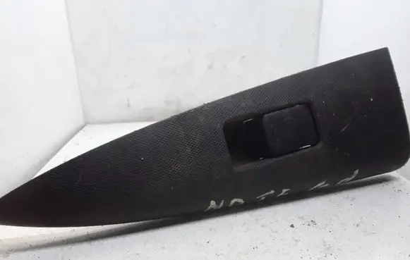 Nissan Note (E11) Electric window control switch NOCODE