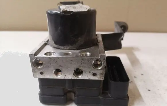 Ford Focus C-MAX ABS Pump 10097001243 7G36A08Q01 00402662E3