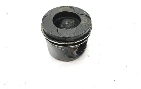 BMW X3 E83 Piston 84L107
