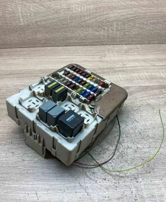 Ford Focus Fuse module 2M5T14A073BE 518273404