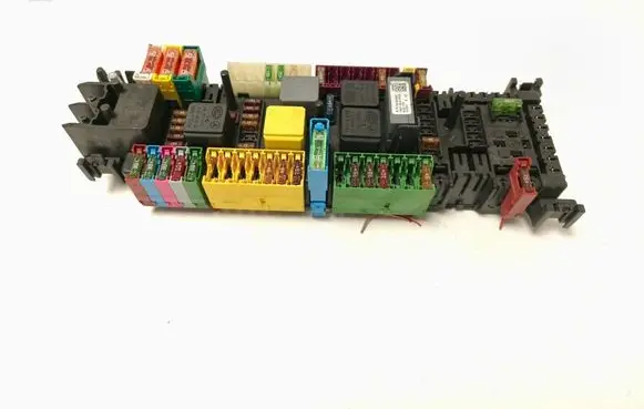 Mercedes-Benz A W176 Fuse module A2469066600