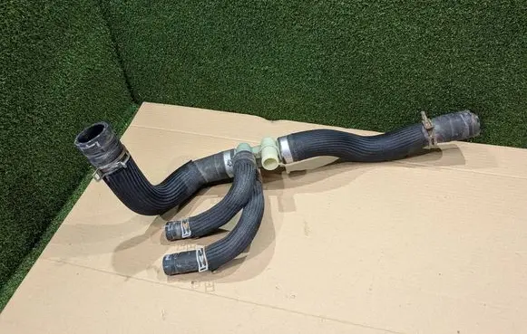 Renault Trafic III (X82) Gearbox oil cooler pipe/hose 915032913R